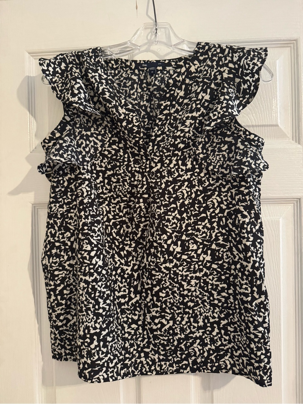 GAP Black & White Printed Ruffle Sleeve Camisole